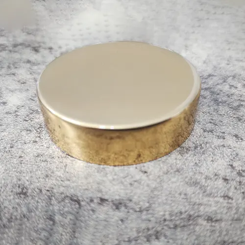 Golden Caps 38 mm